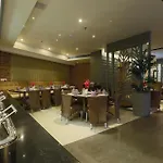 Hotel Aroma Suites Delhi Airport